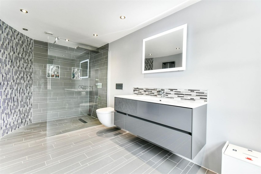 Images for The Old Manor, Leppington