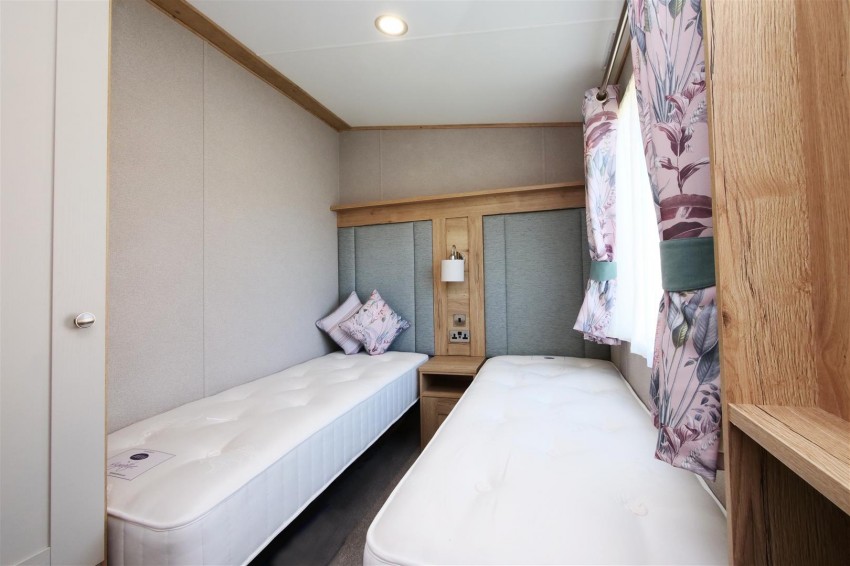 Images for Wilberfoss Park, York