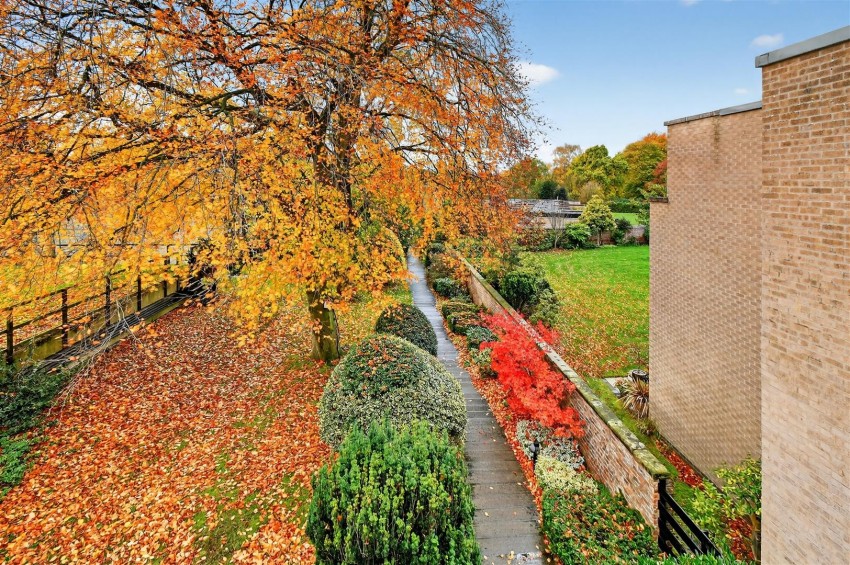 Images for Ouse Lea, York