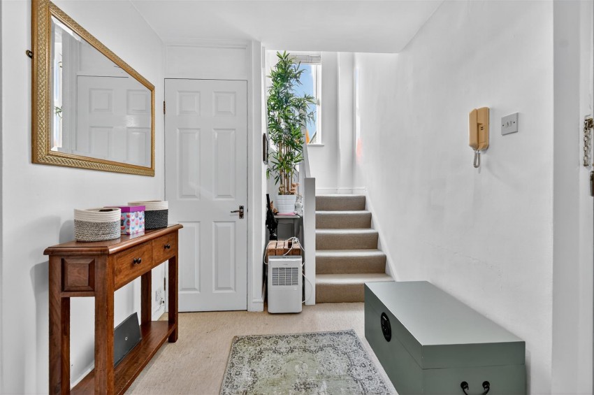 Images for Ouse Lea, York