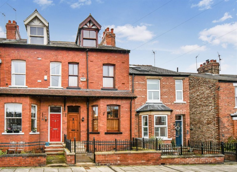 Cameron Grove, Off Bishopthorpe Road