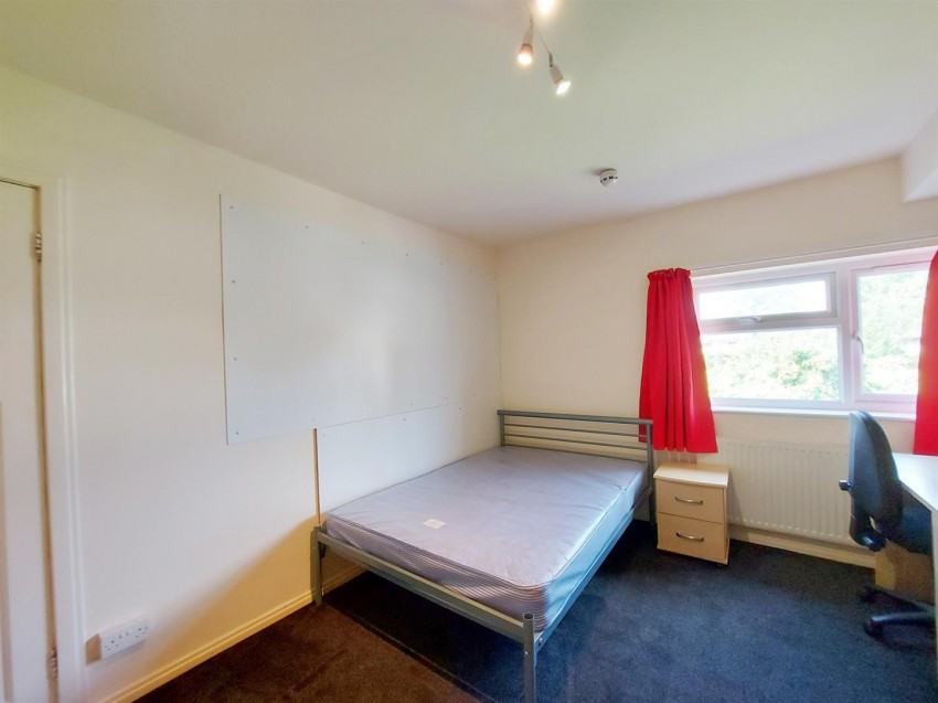 Images for Crombie Avenue, York