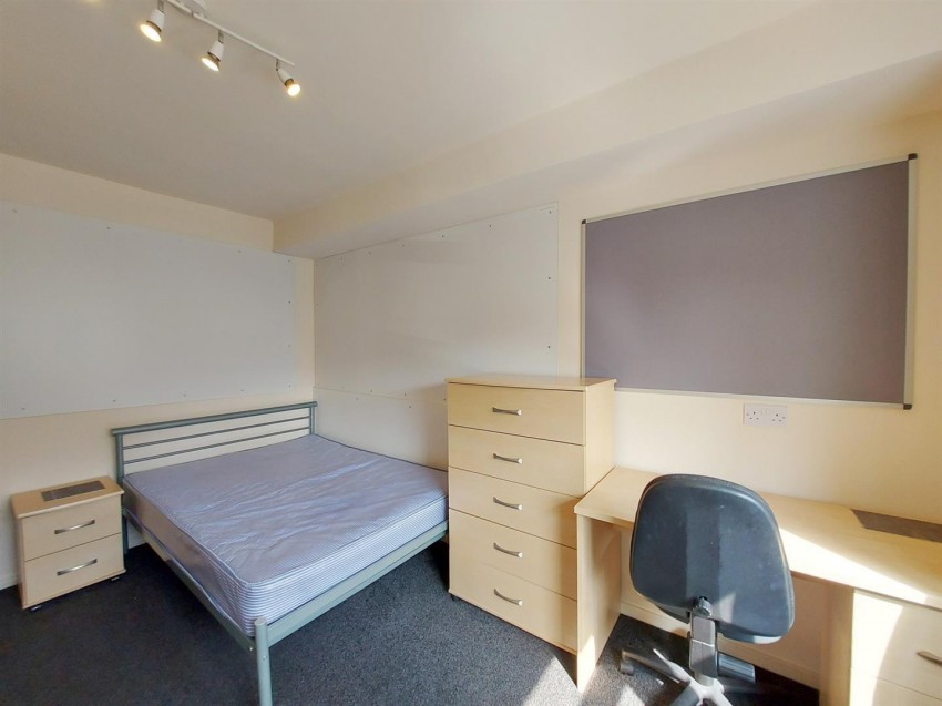 Images for Crombie Avenue, York