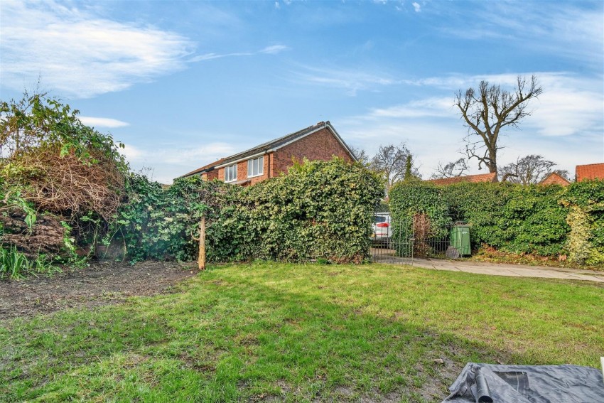 Images for Hamilton Drive East, York