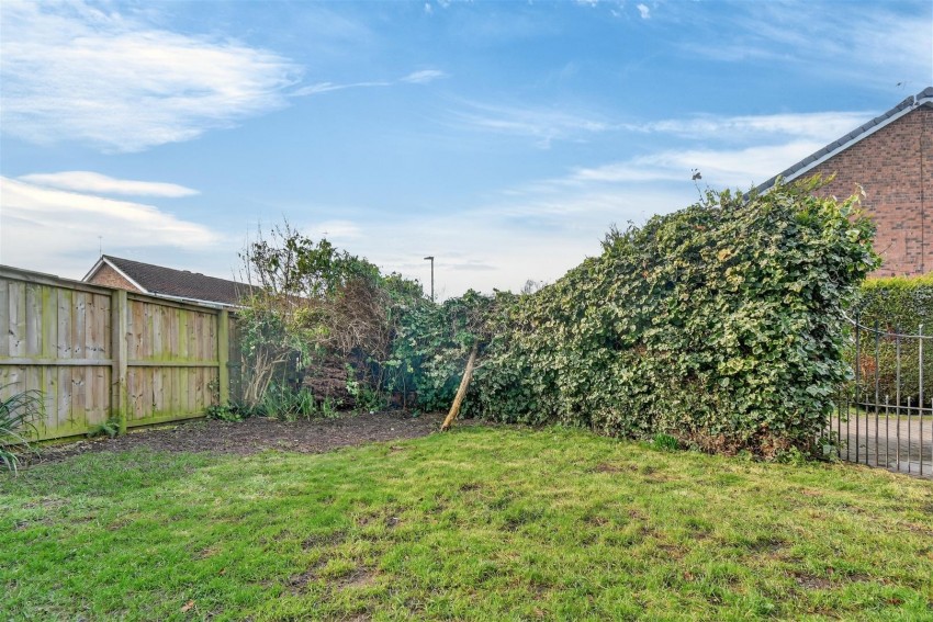 Images for Hamilton Drive East, York