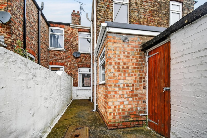 Images for Chatsworth Terrace, York