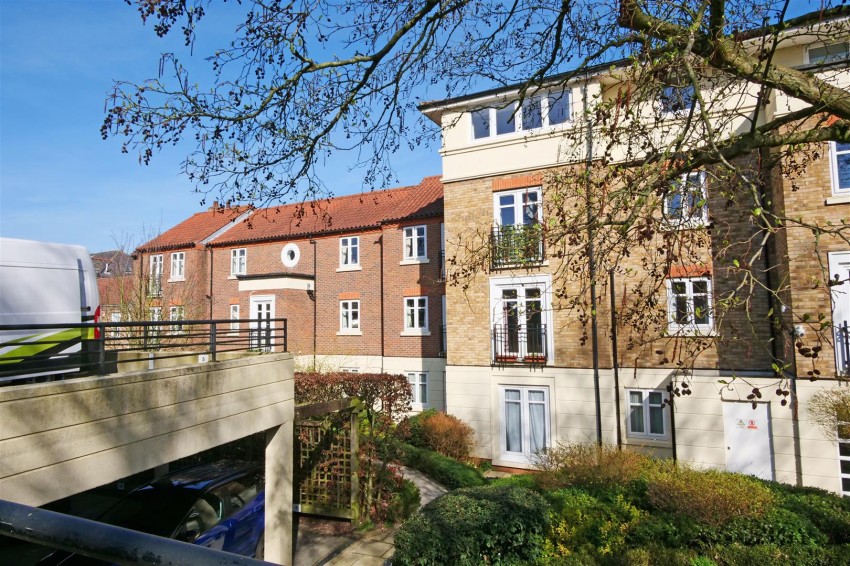 Images for Lady Anne Court