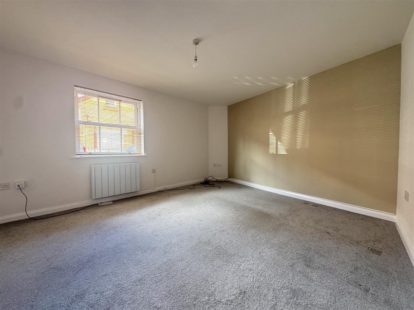 Images for 28 Trafalgar Street, York