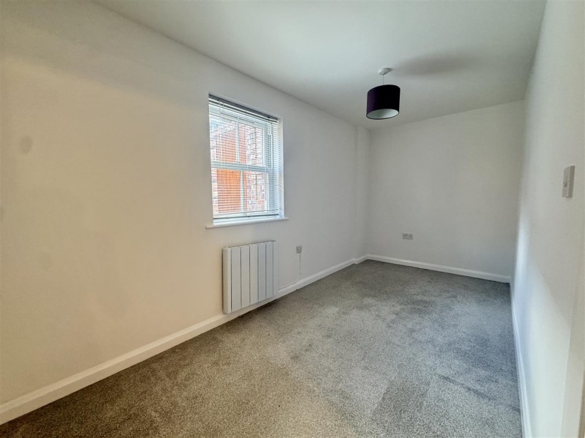 Images for 28 Trafalgar Street, York