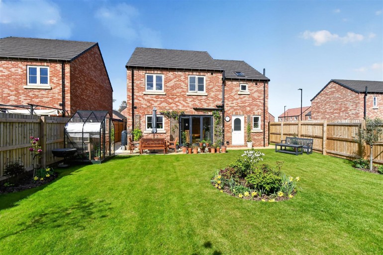 Broad Ford Drive, Brafferton, York