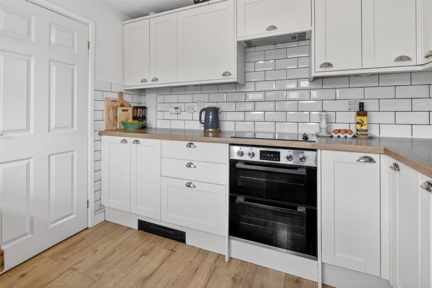 Images for Wolviston Avenue, York