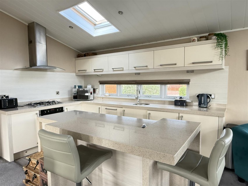 Images for Abbots Green, Bulk