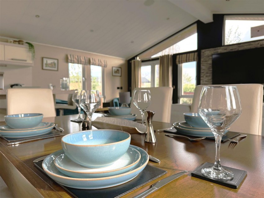 Images for Abbots Green, Bulk