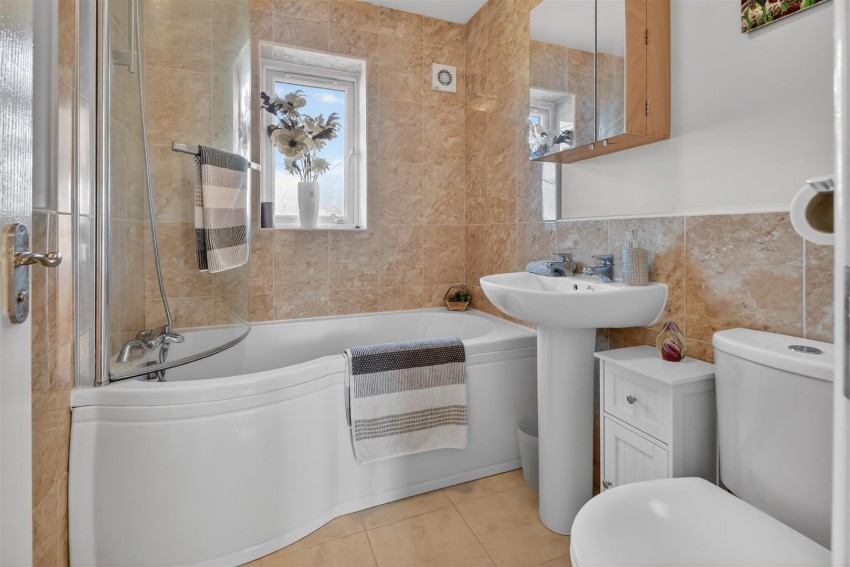 Images for Thorntree Grove, York