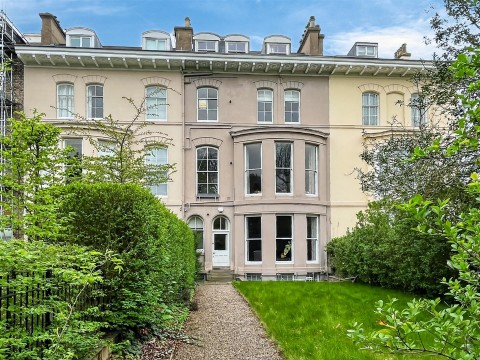 View Full Details for Driffield Terrace, York
