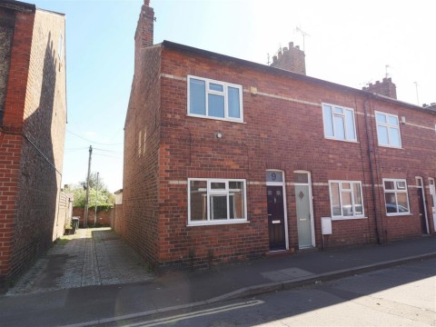 View Full Details for Chatsworth Terrace, York