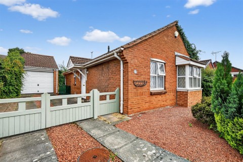View Full Details for Stonefield Avenue, Easingwold, York