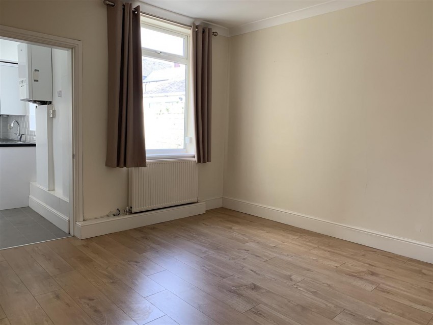 Images for Falsgrave Crescent, Burton Stone Lane