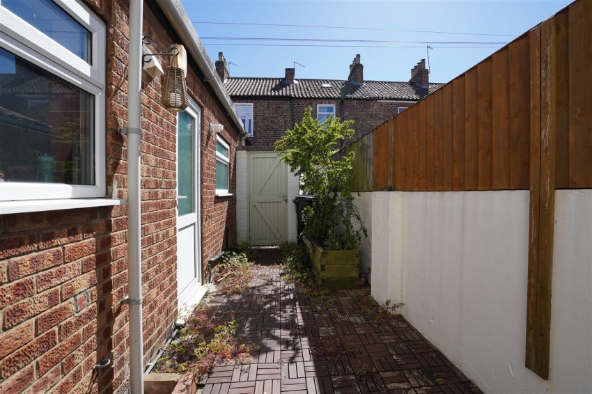 Images for Arthur Street. Lawrence Street