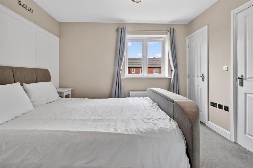 Images for 49 Goldfinch Way, Easingwold, York