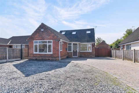 View Full Details for Elmpark Way, Heworth