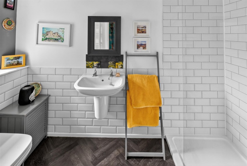 Images for Grosvenor Cottage, St. Oswalds Close