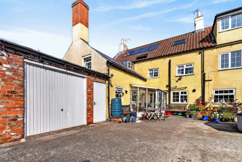Images for Tholthorpe, York
