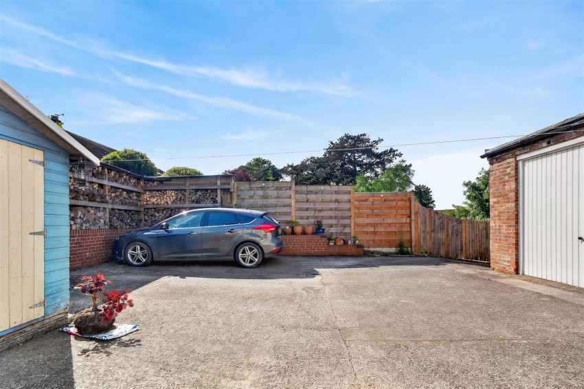 Images for Tholthorpe, York