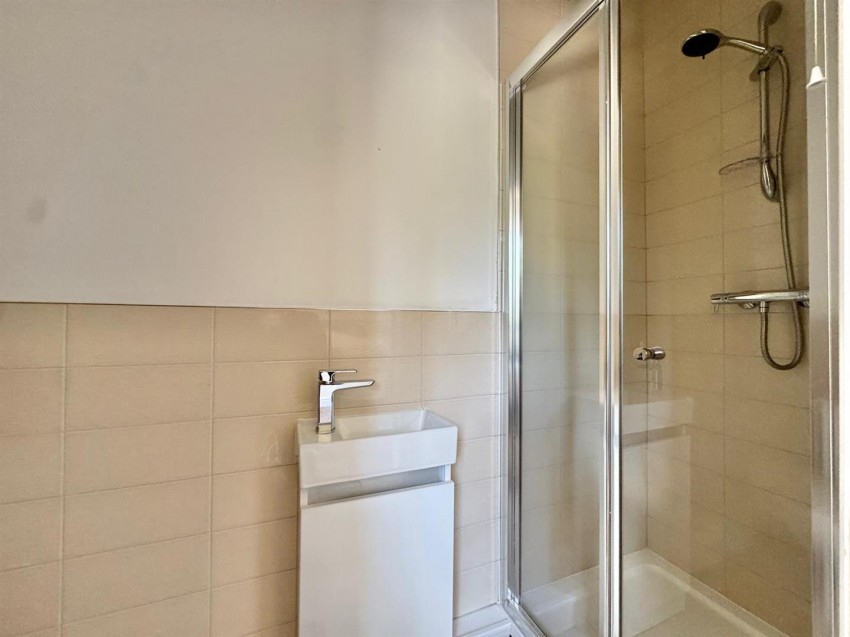 Images for Garnet Terrace, Leeman Road