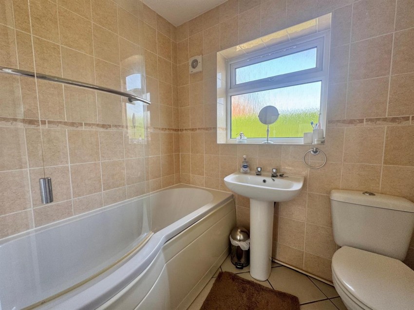 Images for Crabmill Lane, York