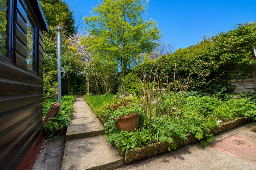 Images for Wilton Rise, Off Holgate Road