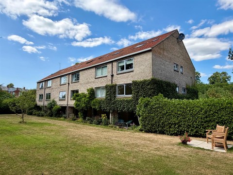 View Full Details for Nunthorpe Avenue, York