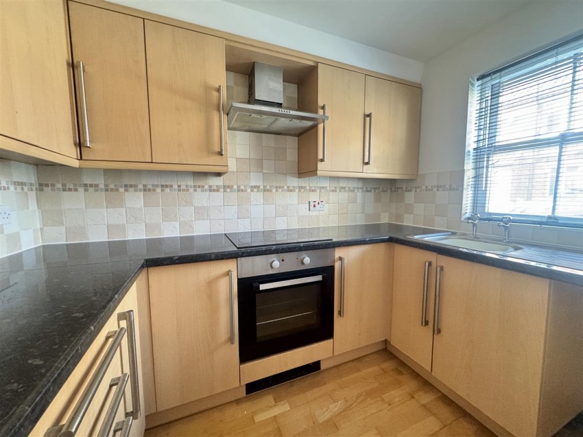 Images for 28 Trafalgar Street, York