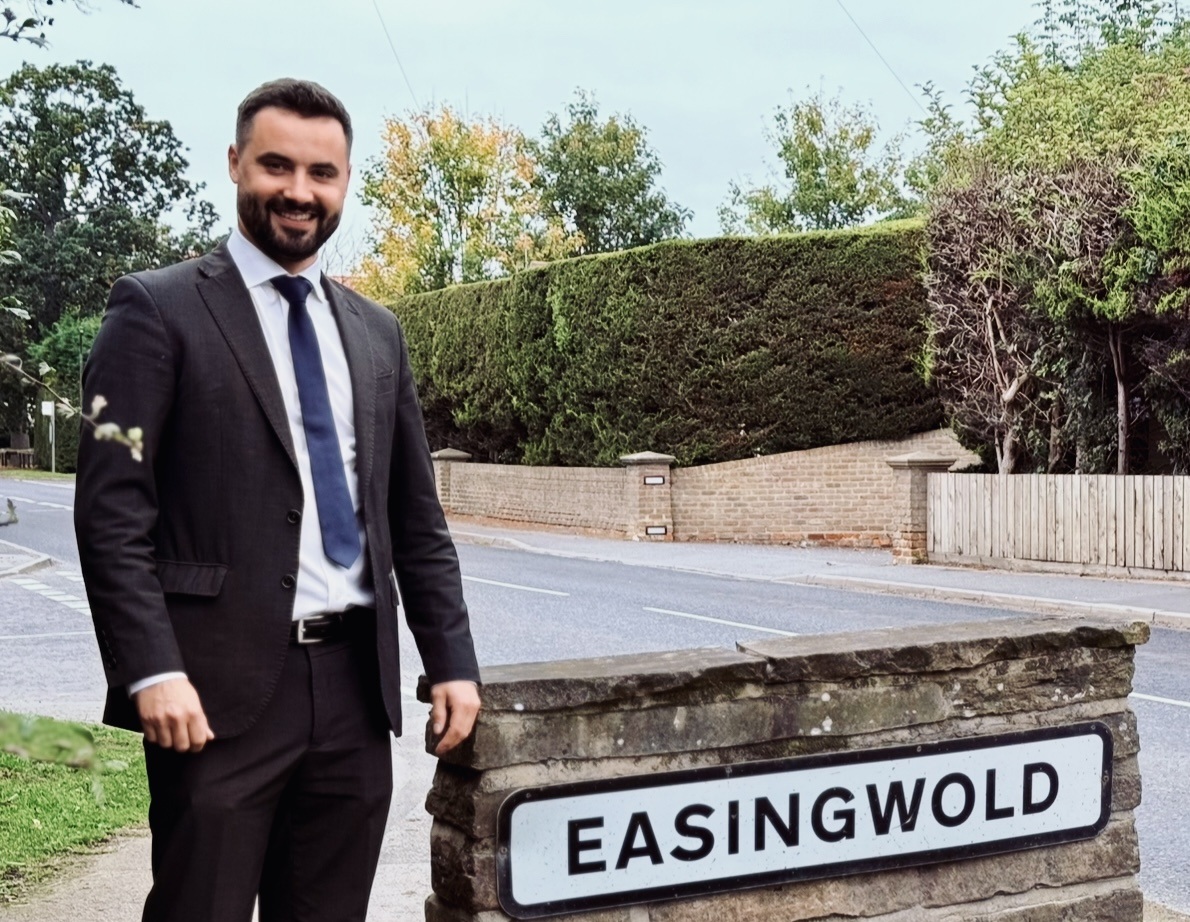 Ben Ager, Sales Negotiator